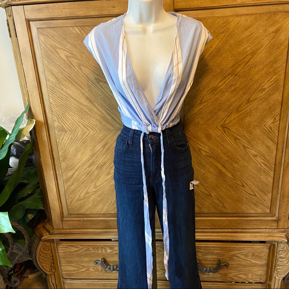 Zara blue stripe sleeveless V-neck crop top - Picture 6 of 7